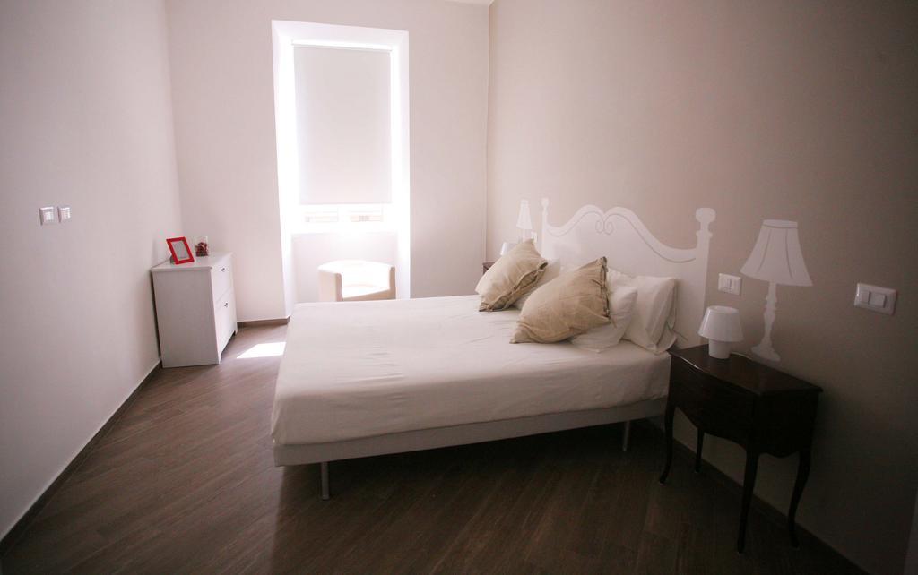 Red Flat In Rome Apartment Стая снимка